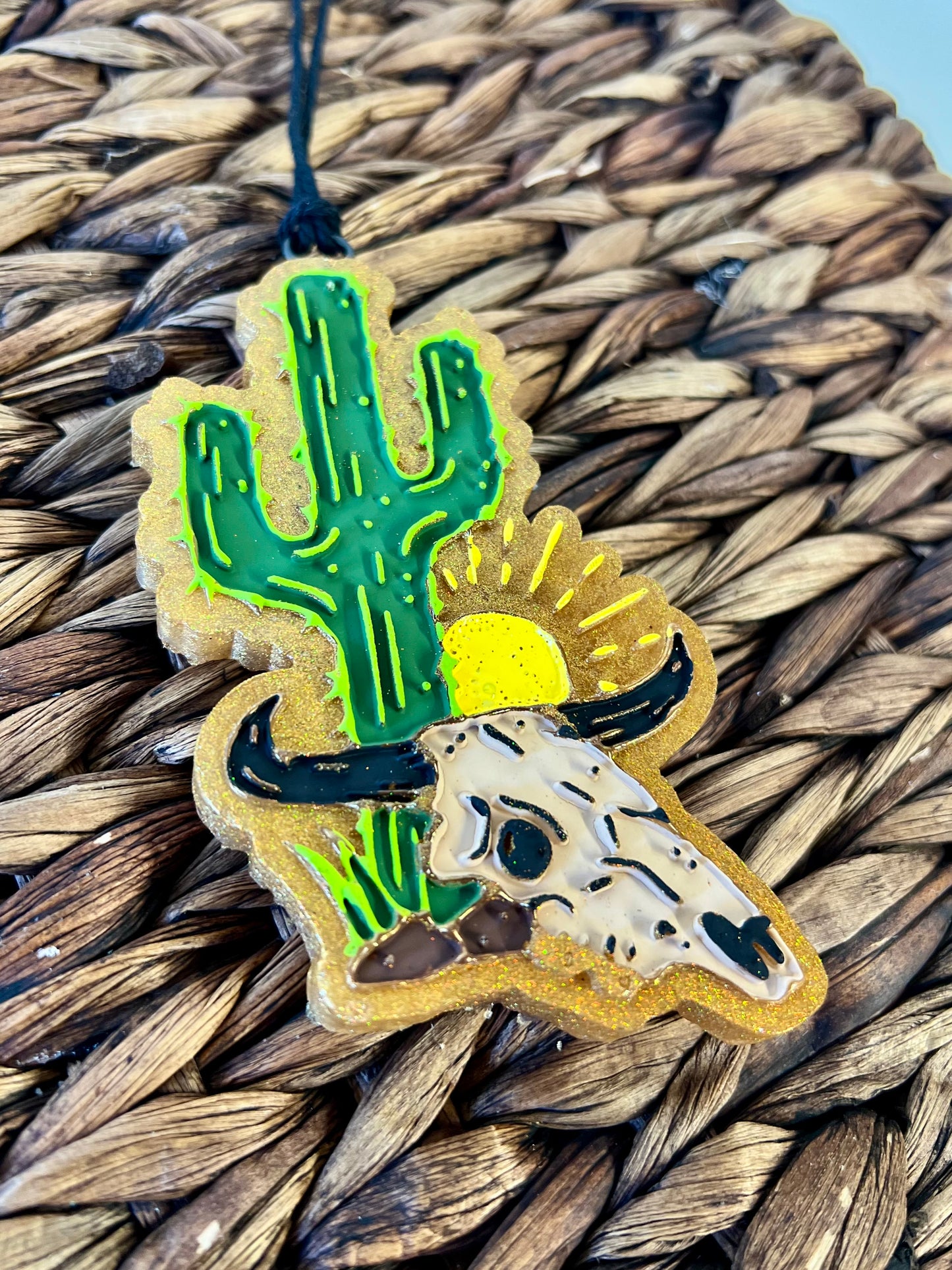 Mohogany Teakwood - Saguaro and Bull Skull